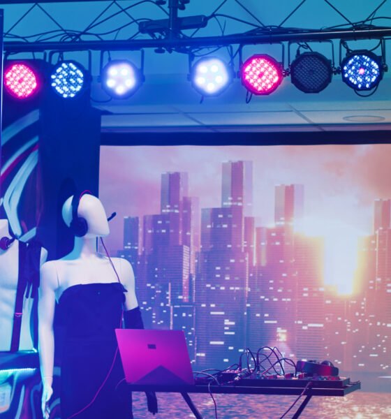 The Ultimate Guide to the Modern Concert Stage: Design, Setup, and Technology