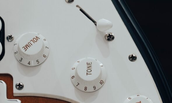 parts of guitar